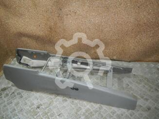 Консоль Volkswagen Touareg I 2002 - 2010