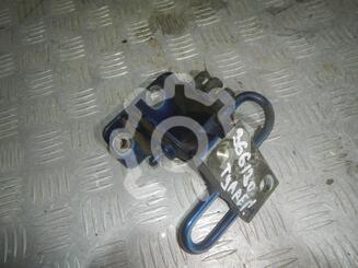 Петля двери передней Volkswagen Touareg I 2002 - 2010