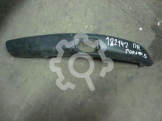 Молдинг бампера переднего Volkswagen Golf V 2003 - 2009