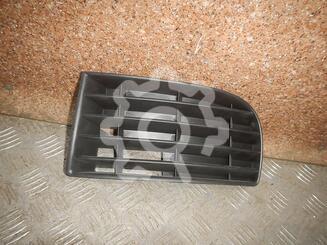 Решетка в бампер Volkswagen Golf V 2003 - 2009