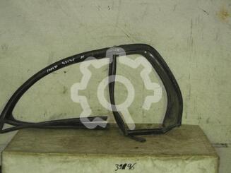 Уплотнитель стекла двери Volkswagen Golf V 2003 - 2009