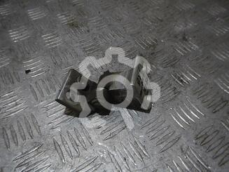Петля двери Volkswagen Jetta V 2005 - 2011
