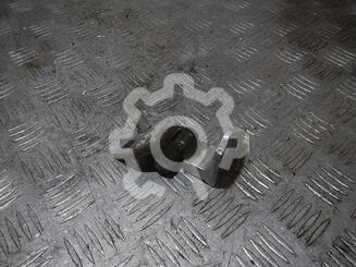 Петля двери задней Volkswagen Jetta V 2005 - 2011