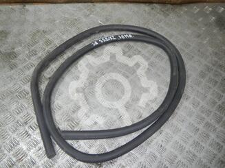 Уплотнитель двери Volkswagen Jetta V 2005 - 2011