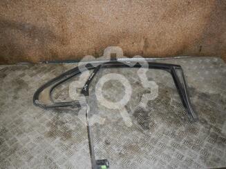 Уплотнитель стекла двери Volkswagen Jetta V 2005 - 2011