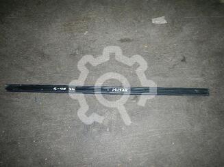 Уплотнитель стекла двери Volvo S40 II 2004 - 2012