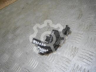Кронштейн (сопут. товар) Volkswagen Passat CC c 2008 г.