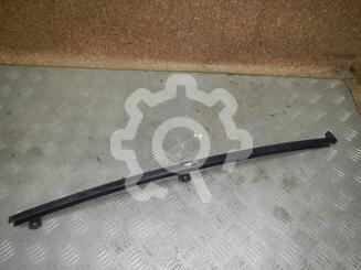 Направляющая стекла двери Toyota RAV 4 IV [CA40] 2012 - 2019