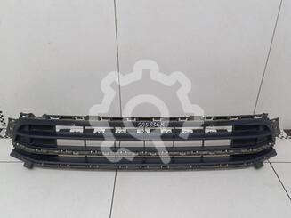 Решетка в бампер Volkswagen Jetta VI 2010 - 2018
