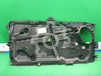 Панель двери Ford Fiesta V [Mk5] 2002 - 2008
