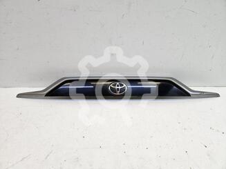 Накладка крышки багажника Toyota RAV 4 V [XA50] 2018 - н.в.
