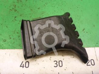 Воздухозаборник (внутри) Ford Focus II 2005 - 2011