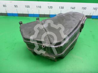 Корпус блока предохранителей Volkswagen Touareg I 2002 - 2010