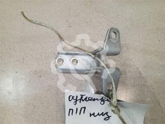 Петля двери передней Mitsubishi Outlander III 2012 - 2024
