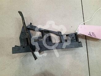 Кронштейн (кузов снаружи) Ford Focus II 2005 - 2011