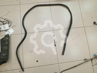 Уплотнитель багажника Ford Focus II 2005 - 2011