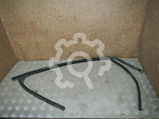 Уплотнитель стекла двери Ford C-MAX I 2003 - 2010