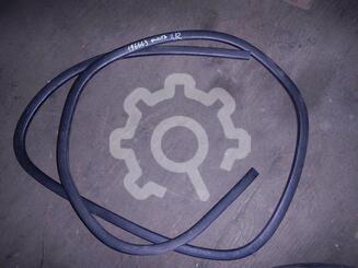 Уплотнитель двери Ford Fiesta V [Mk5] 2002 - 2008