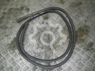 Уплотнитель двери Ford Fiesta V [Mk5] 2002 - 2008