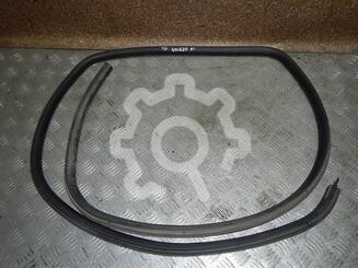 Уплотнитель двери Ford Focus I 1998 - 2005