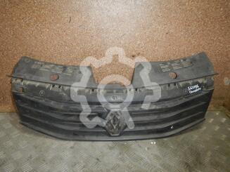 Решетка радиатора Renault Sandero I 2009 - 2014