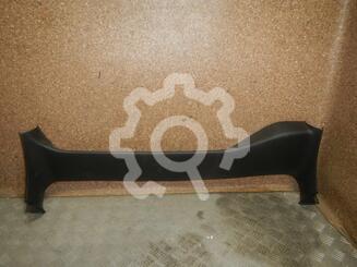 Обшивка двери багажника Toyota Prius II (XW20) 2003 - 2011