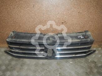 Решетка радиатора Volkswagen Polo V (Sedan RUS) 2011 - 2020