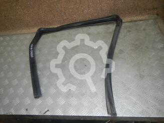 Уплотнитель стекла двери Nissan Qashqai (J10) 2006 - 2014