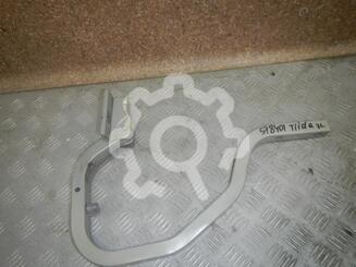 Петля крышки багажника Nissan Tiida I [C11] 2004 - 2013