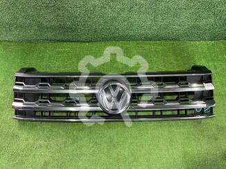 Решетка радиатора Volkswagen Teramont I 2017 - 2023