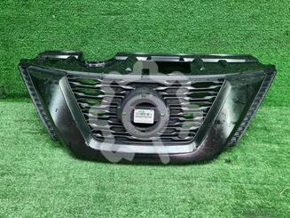 Решетка радиатора Nissan X - Trail (T32) c 2014 г.