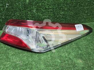 Фонарь задний наружный правый Toyota Camry VIII [XV70] 2017 - н.в.