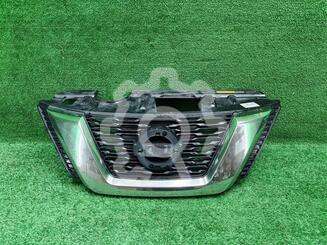 Решетка радиатора Nissan X - Trail (T32) c 2014 г.