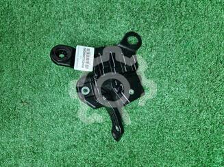 Крепление АКБ (корпус/подставка) Land Rover Discovery Sport c 2014 г.