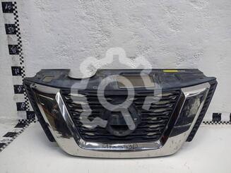 Решетка радиатора Nissan X - Trail (T32) c 2014 г.