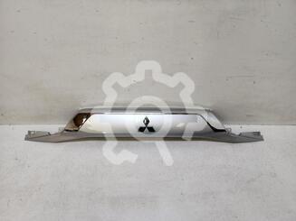 Накладка (кузов внутри) Mitsubishi Outlander III 2012 - 2024
