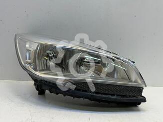 Фара правая Ford Kuga II 2012 - 2019