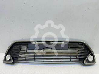 Решетка в бампер Toyota Camry VII [XV50] 2011 - 2018
