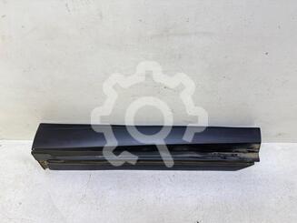 Накладка двери задней правой Lexus RX IV 2015 - 2024