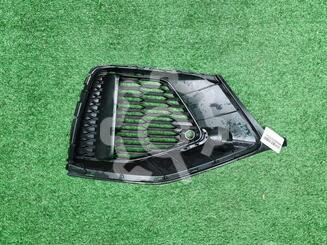 Решетка в бампер Audi Q8 I 2018 - н.в.