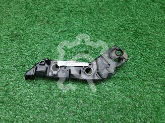 Кронштейн бампера переднего Land Rover Discovery Sport c 2014 г.