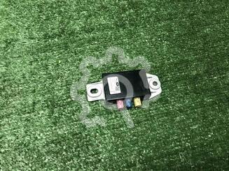 Антенна Land Rover Discovery Sport c 2014 г.