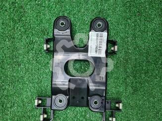 Кронштейн (кузов снаружи) Land Rover Discovery Sport c 2014 г.