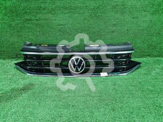 Решетка радиатора Volkswagen Tiguan II 2016 - н.в.