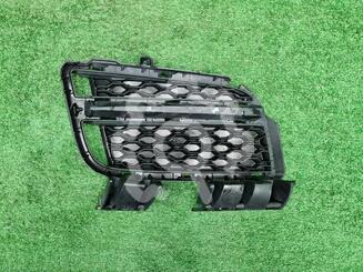 Решетка в бампер Jaguar XE I 2015 - 2024
