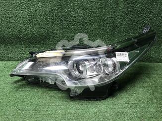 Фара левая Toyota Fortuner II 2015 - н.в.