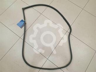 Уплотнитель двери Honda Civic VIII [3D, 5D] 2005 - 2011