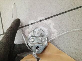 Ответная часть замка двери Toyota Corolla Spacio I 1997 - 2001