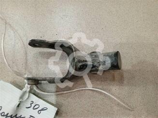 Кронштейн опоры двигателя Peugeot 308 2007 - 2015