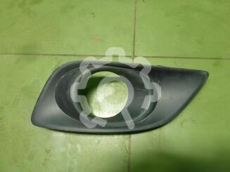 Рамка фары противотуманой левой Toyota Avensis II 2003 - 2008